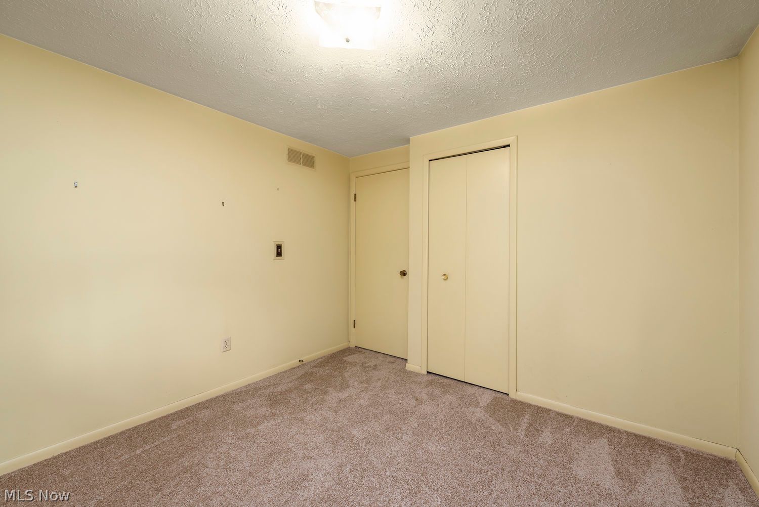 19622 Hunt Road Strongsville OH 44136