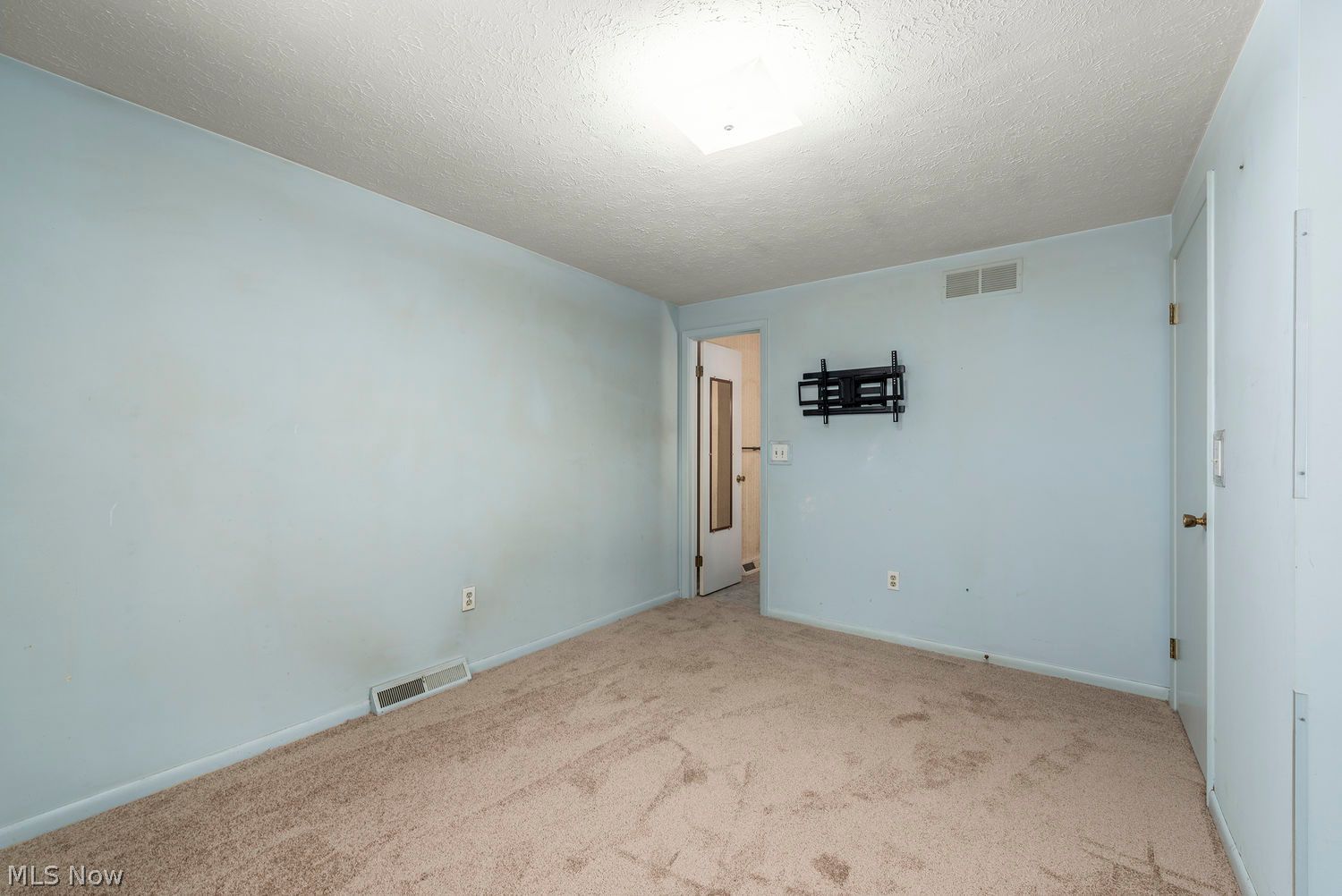 19622 Hunt Road Strongsville OH 44136