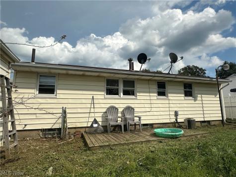 3125 Willowrow Avenue NE Canton OH 44705