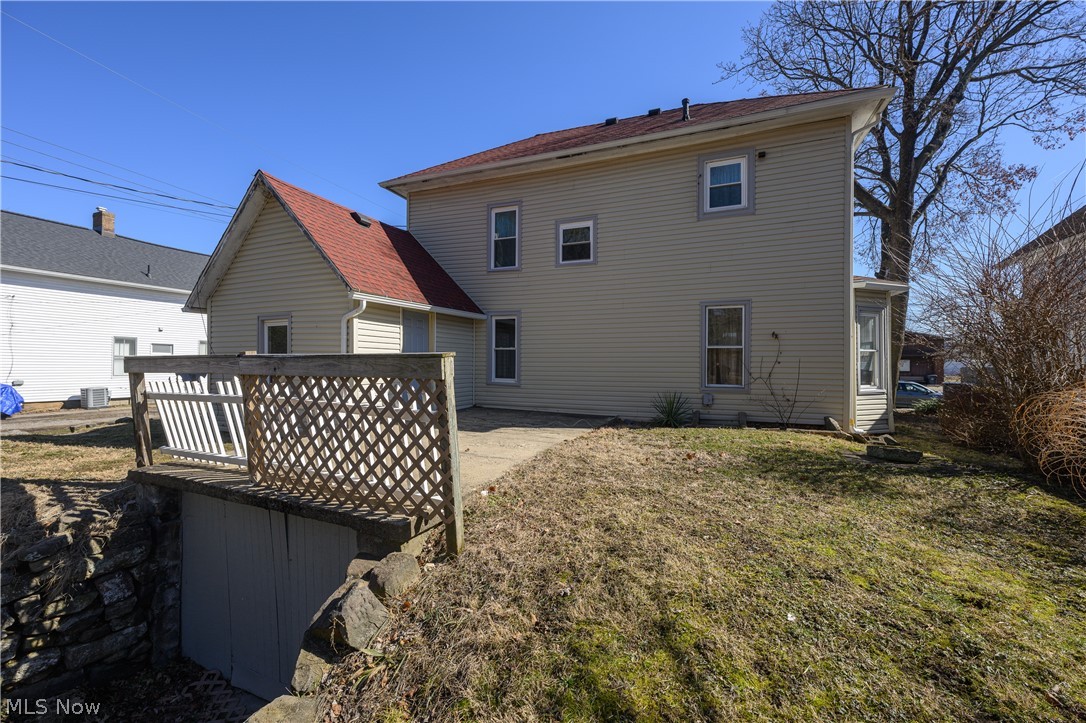 204 S Main Street Tuscarawas OH 44682