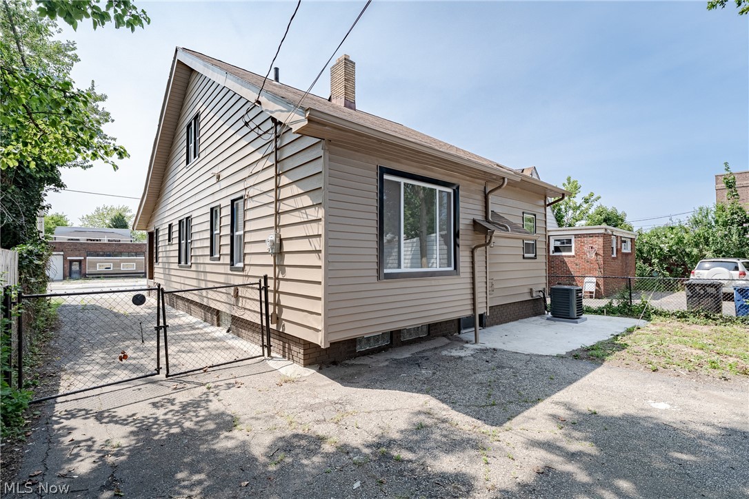 3593 W 130th Street Cleveland OH 44111
