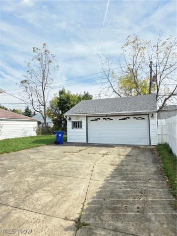 4153 E 186th Street Cleveland OH 44122