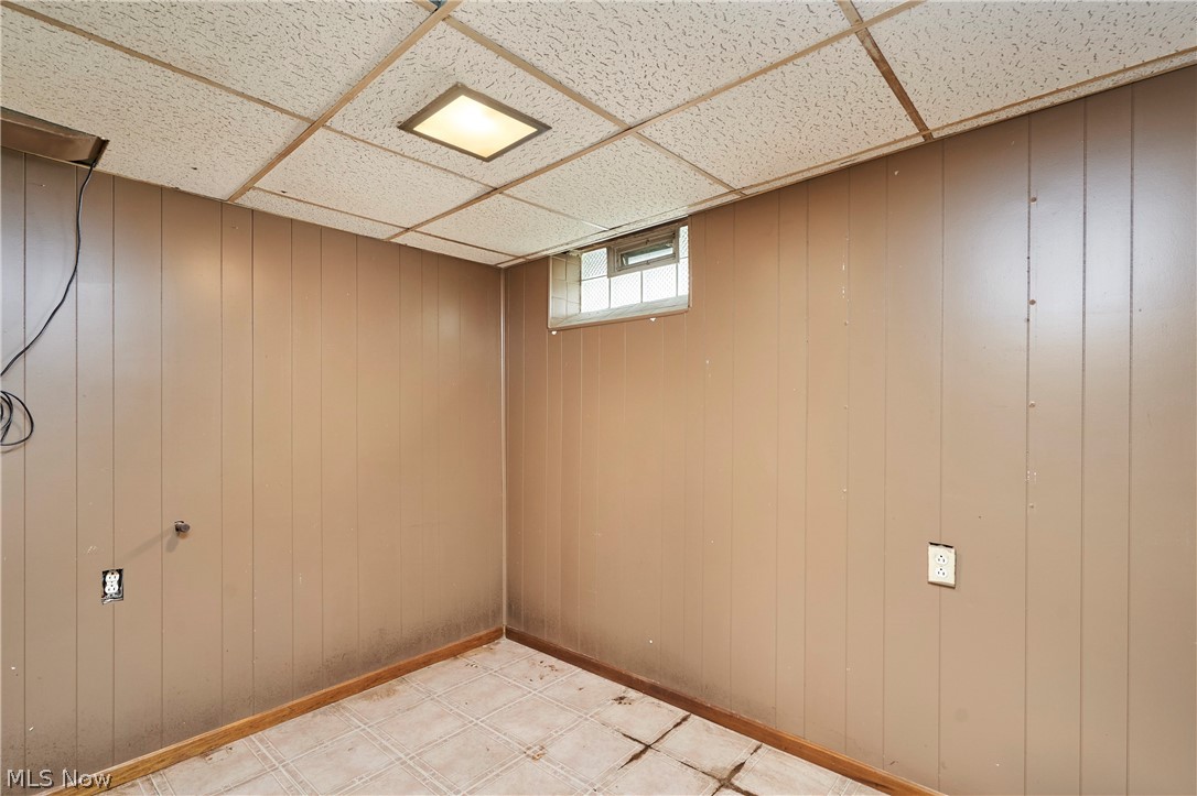 6876 Greenleaf Avenue Parma Heights OH 44130