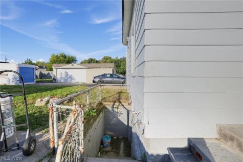 13119 Bennington Avenue Cleveland OH 44135