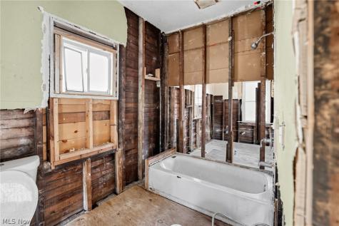 13119 Bennington Avenue Cleveland OH 44135