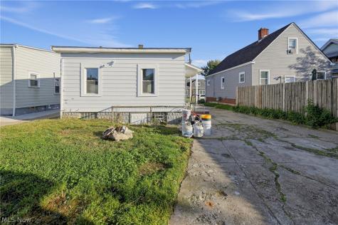 13119 Bennington Avenue Cleveland OH 44135