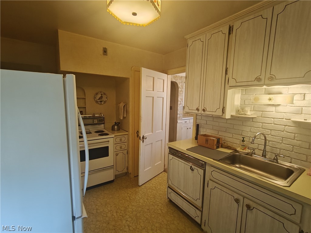 15717 Munn Road Cleveland OH 44111