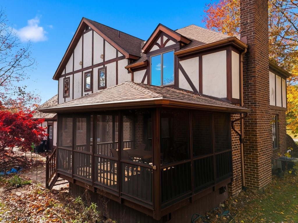 951 S Azalea Boulevard Barberton OH 44203