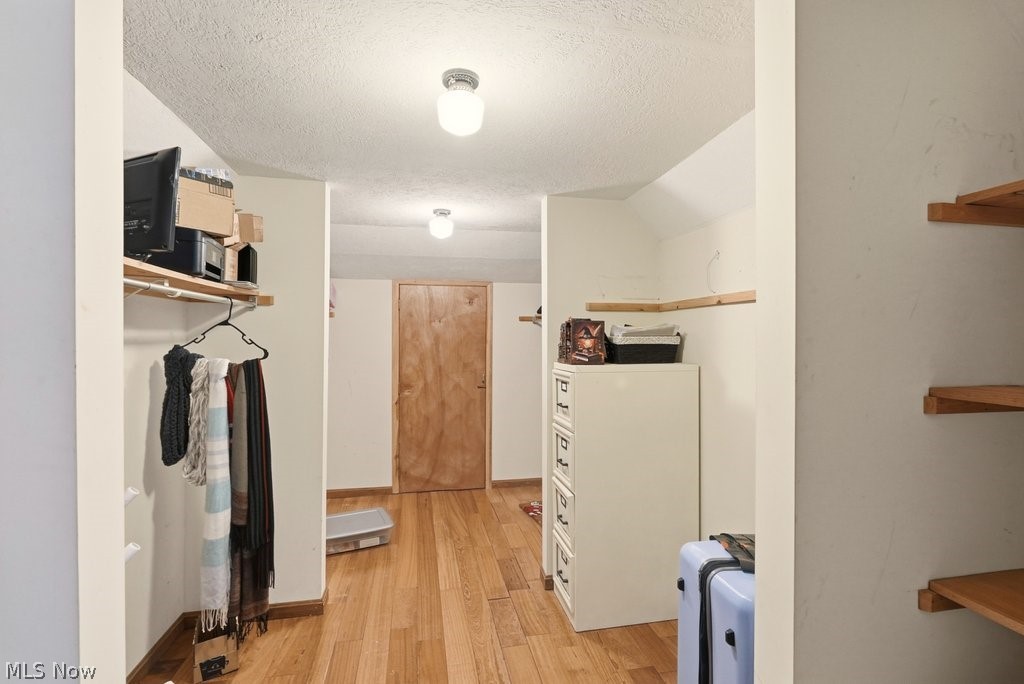 951 S Azalea Boulevard Barberton OH 44203