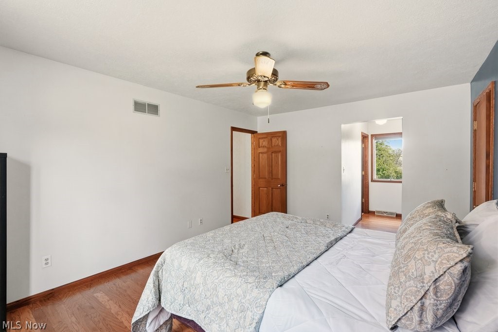 951 S Azalea Boulevard Barberton OH 44203
