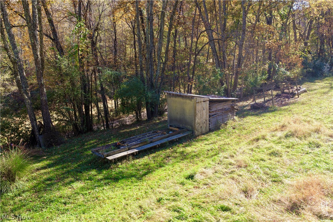 21129 Township Road 303 Coshocton OH 43812