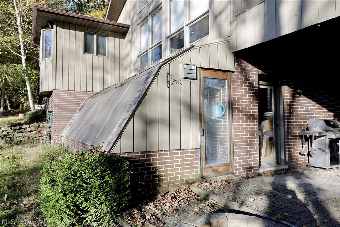 21129 Township Road 303 Coshocton OH 43812