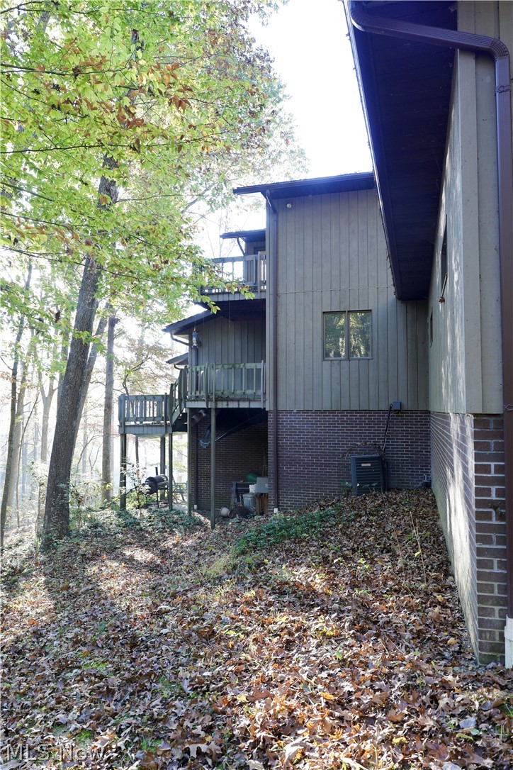 21129 Township Road 303 Coshocton OH 43812