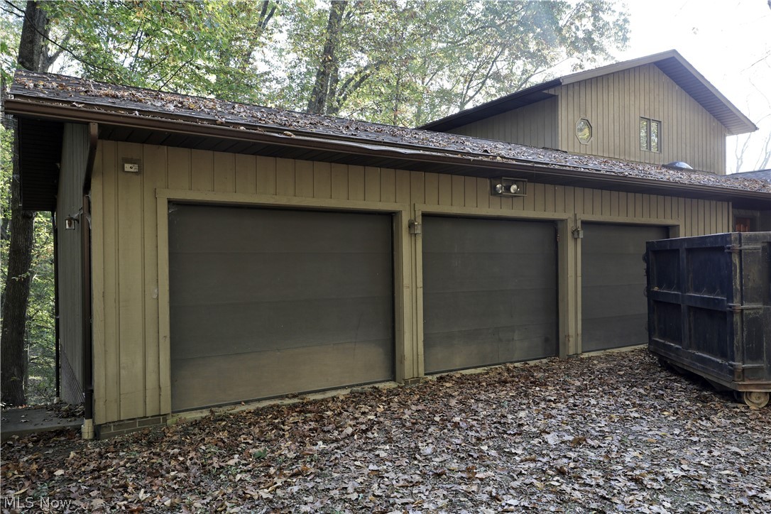 21129 Township Road 303 Coshocton OH 43812