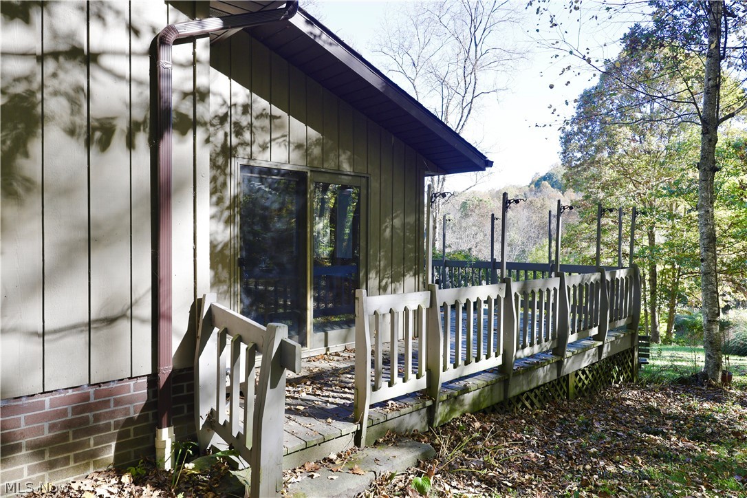 21129 Township Road 303 Coshocton OH 43812