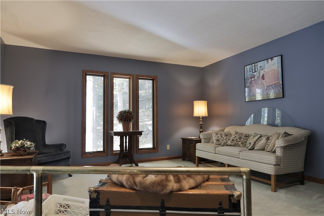 21129 Township Road 303 Coshocton OH 43812