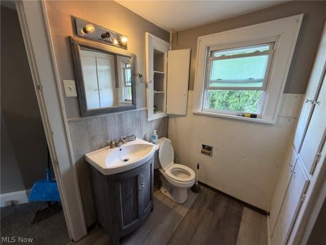 1282 Brown Street Akron OH 44301
