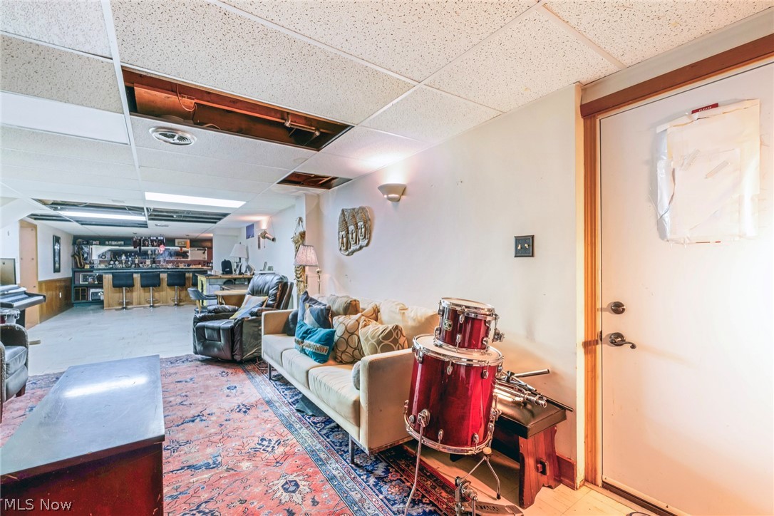 31 Lake Shore Drive Youngstown OH 44511
