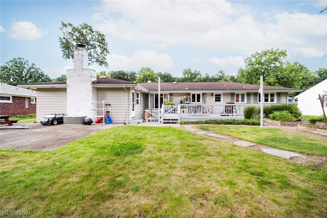 31 Lake Shore Drive Youngstown OH 44511
