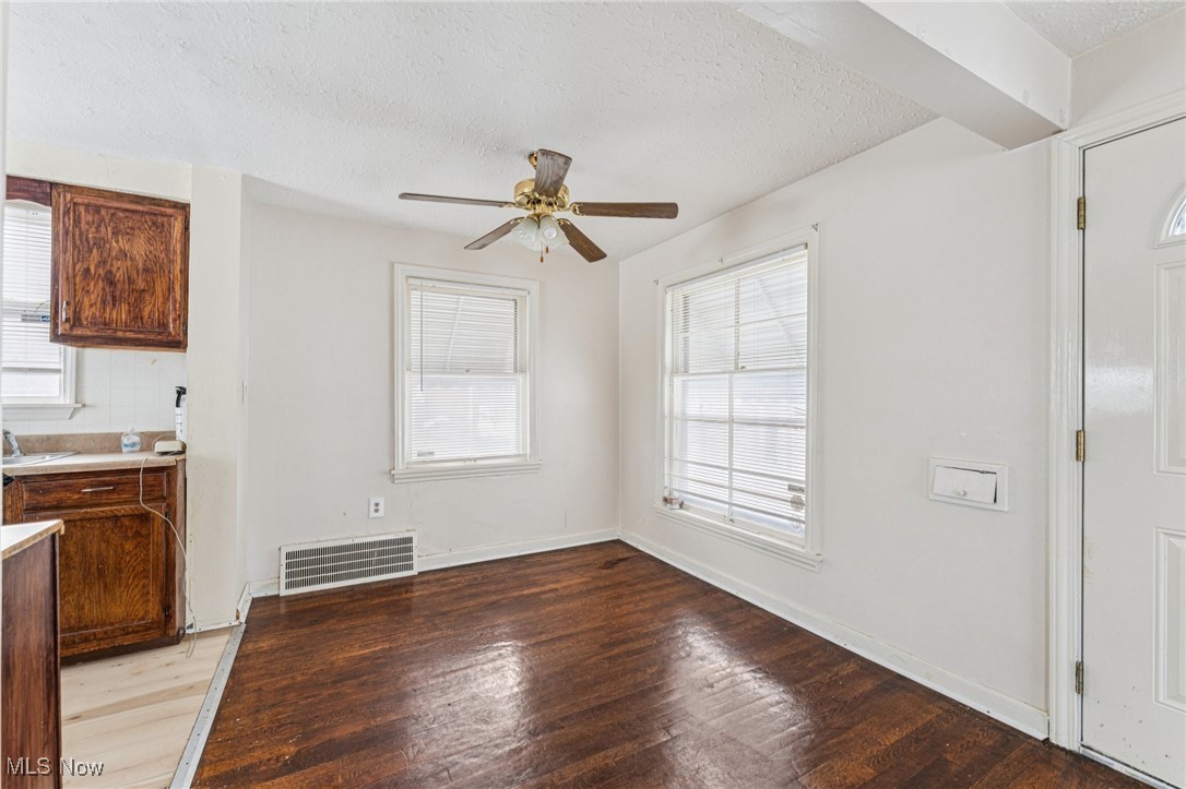 5481 Dalewood Avenue Maple Heights OH 44137