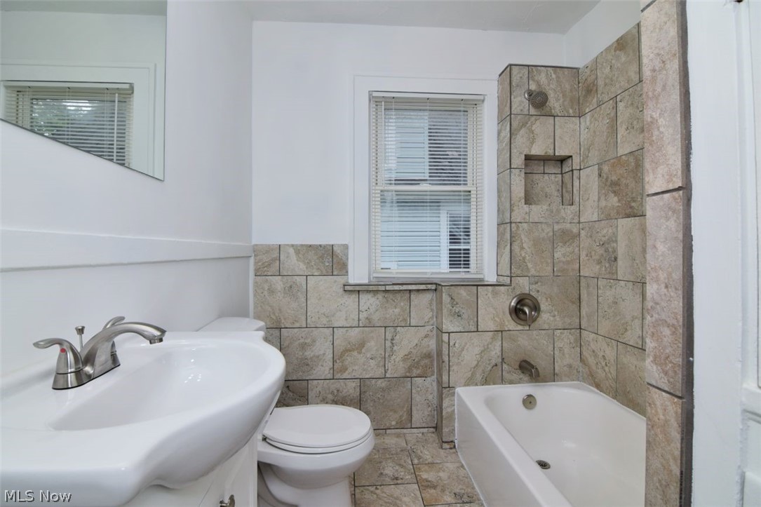 3369 E 139th Street Cleveland OH 44120