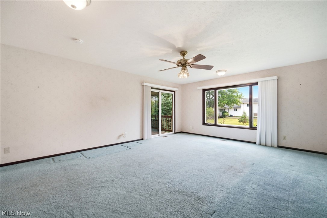 2475 Robinhood Drive Parma OH 44134