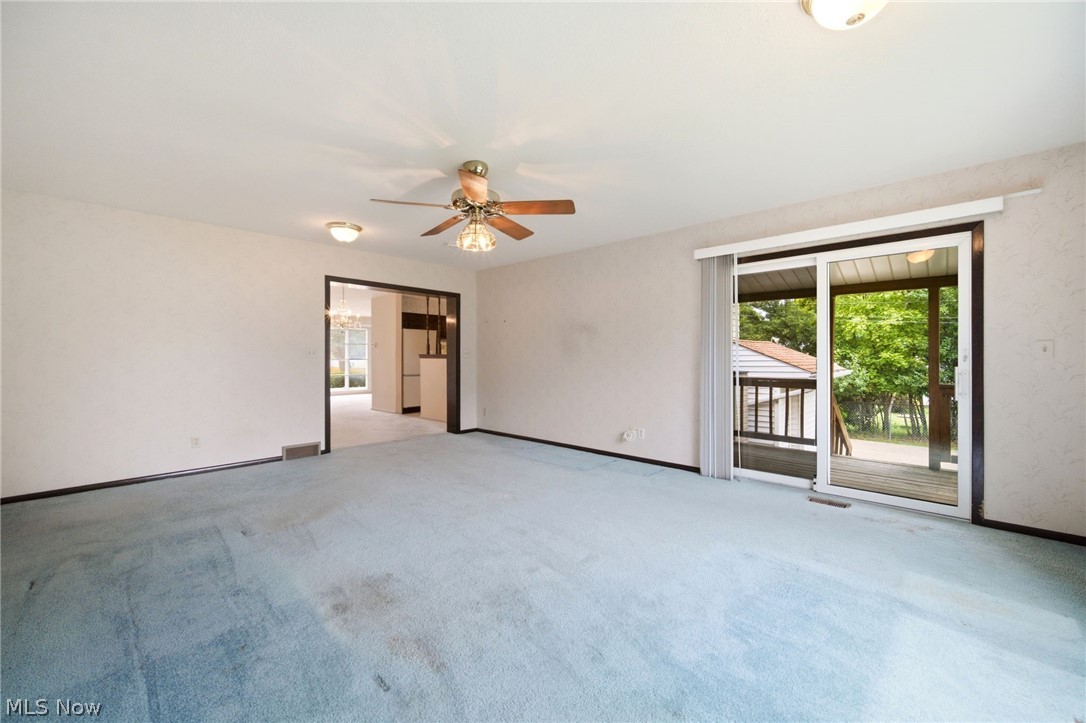 2475 Robinhood Drive Parma OH 44134