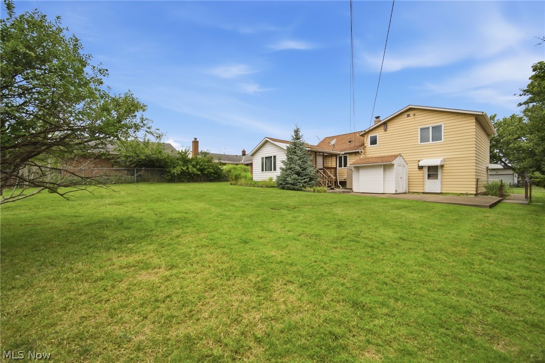 2475 Robinhood Drive Parma OH 44134