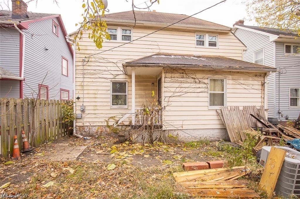 13407 Third Avenue East Cleveland OH 44112