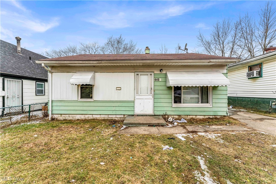 4452 E 158th Street Cleveland OH 44128