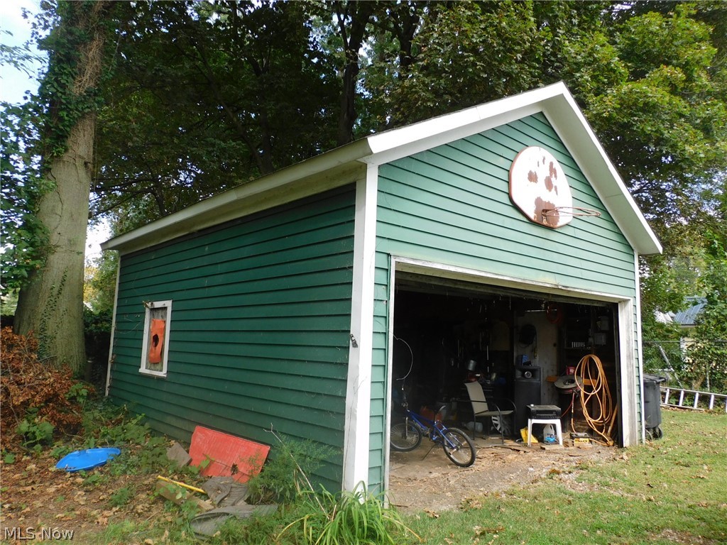 1817 W 4th Street Ashtabula OH 44004