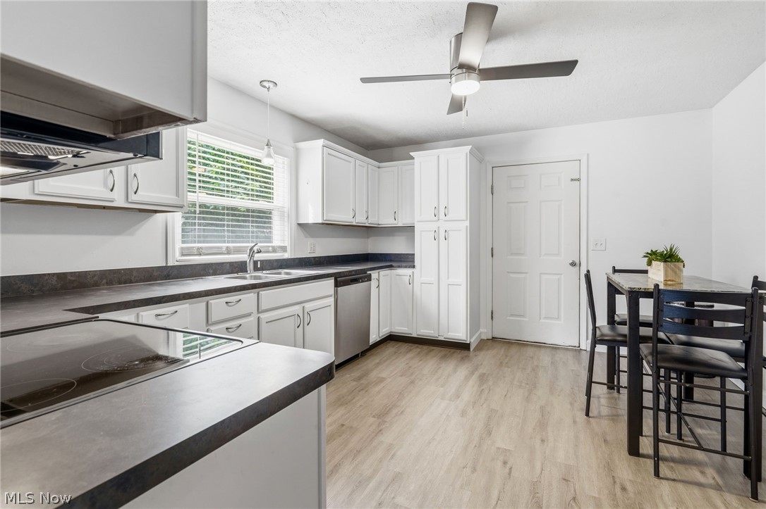 1122 Bel Air Drive NW North Canton OH 44720