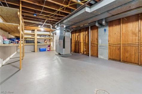 1122 Bel Air Drive NW North Canton OH 44720