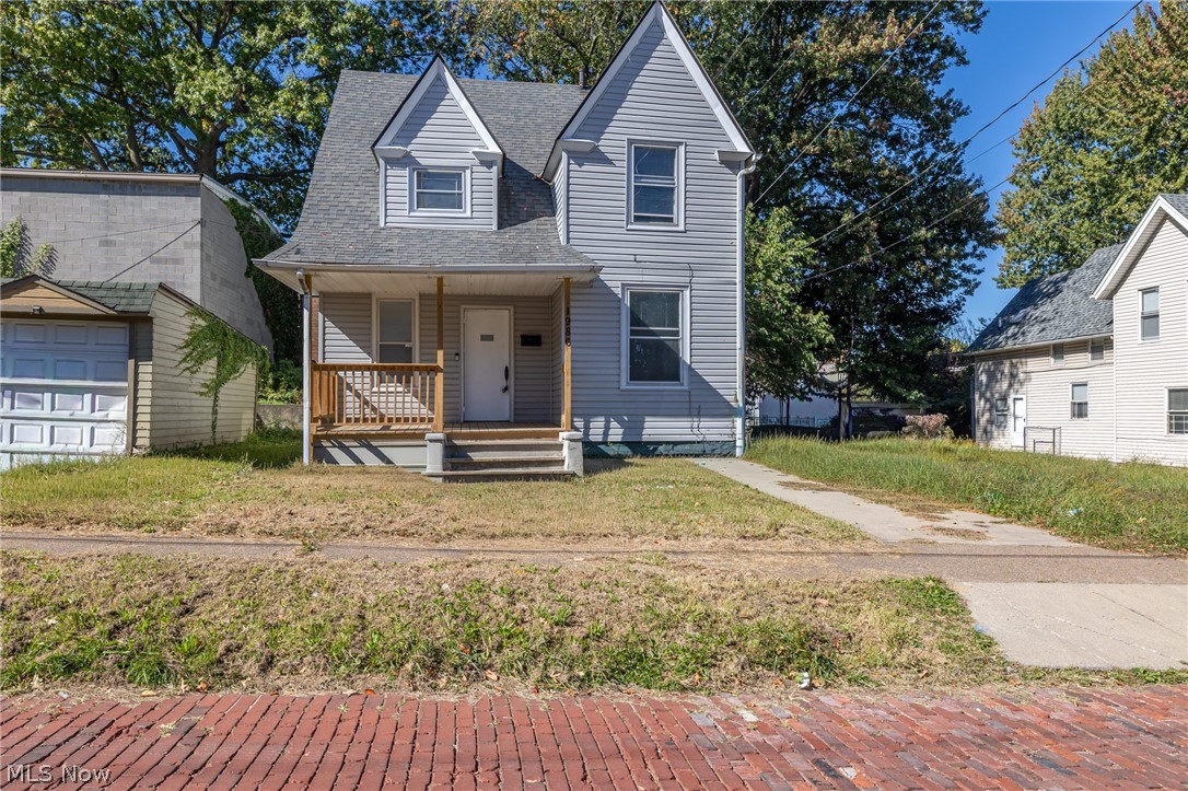 1986 W 93rd Street Cleveland OH 44102