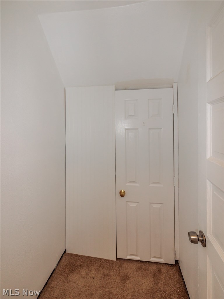 1986 W 93rd Street Cleveland OH 44102
