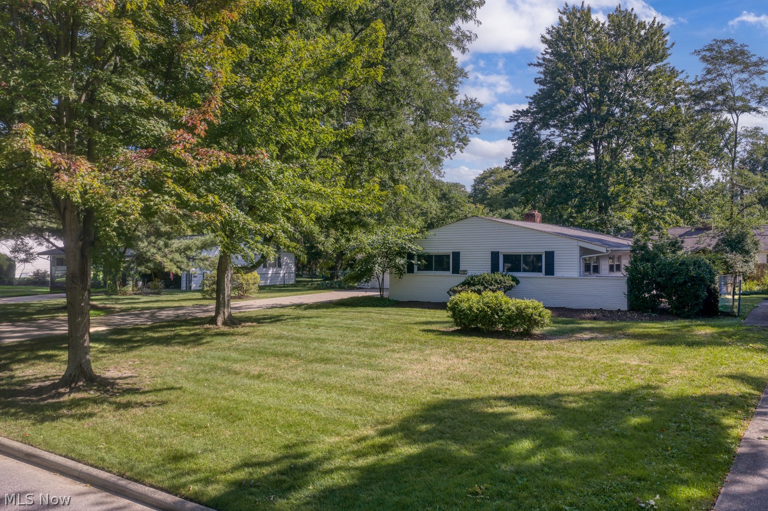 5192 Dogwood Trail Cleveland OH 44124
