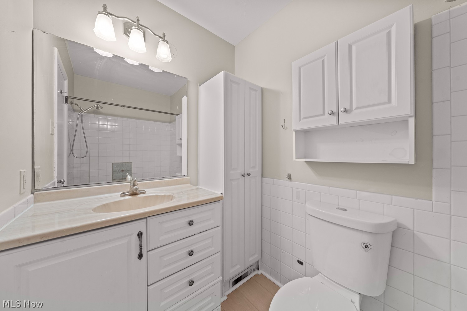 5192 Dogwood Trail Cleveland OH 44124
