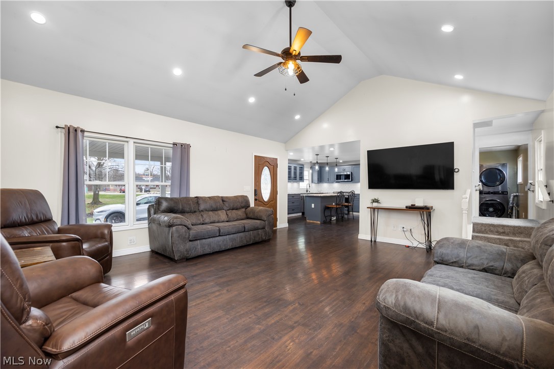 6635 Lake Avenue Elyria OH 44035