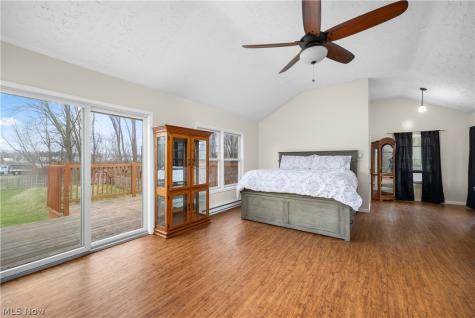 6635 Lake Avenue Elyria OH 44035