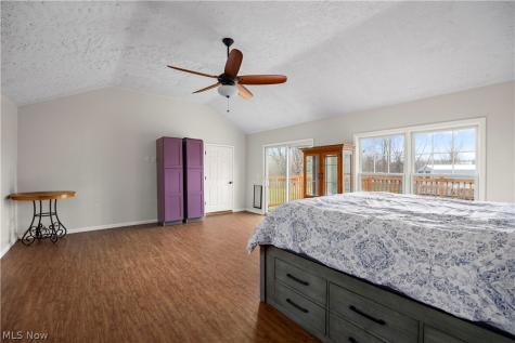 6635 Lake Avenue Elyria OH 44035