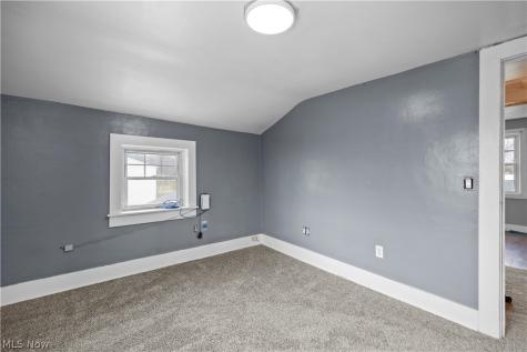 6635 Lake Avenue Elyria OH 44035