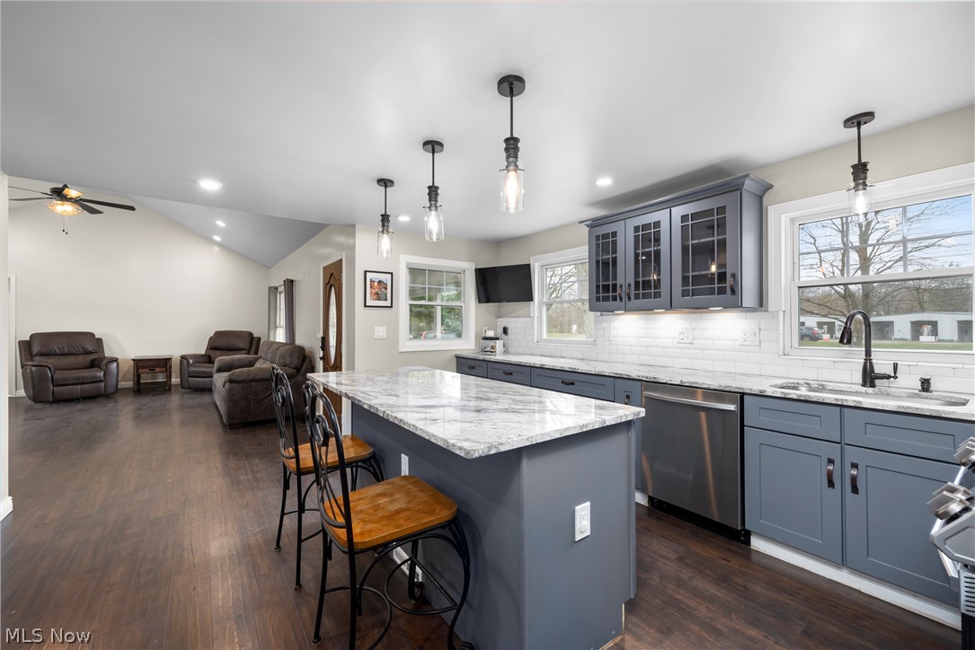 6635 Lake Avenue Elyria OH 44035