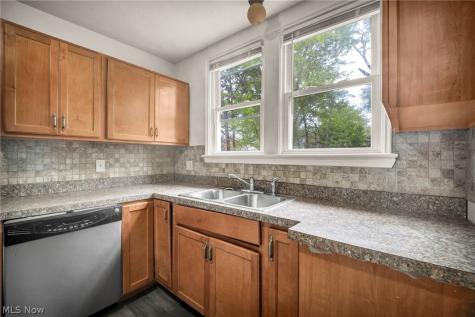 21731 Maydale Avenue Euclid OH 44123