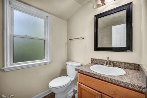 21731 Maydale Avenue Euclid OH 44123