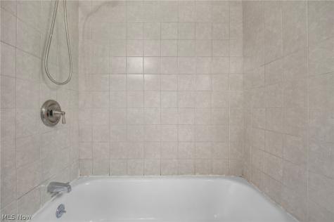 21731 Maydale Avenue Euclid OH 44123
