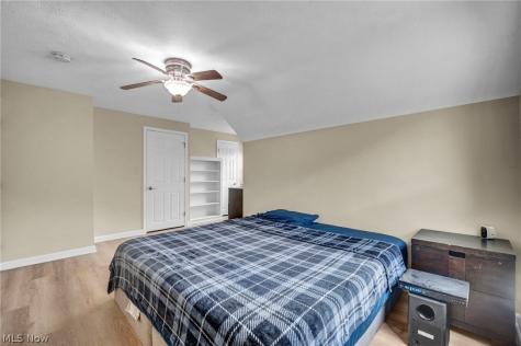 21731 Maydale Avenue Euclid OH 44123