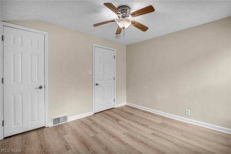 21731 Maydale Avenue Euclid OH 44123