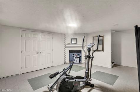 21731 Maydale Avenue Euclid OH 44123