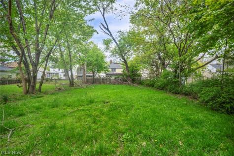 21731 Maydale Avenue Euclid OH 44123