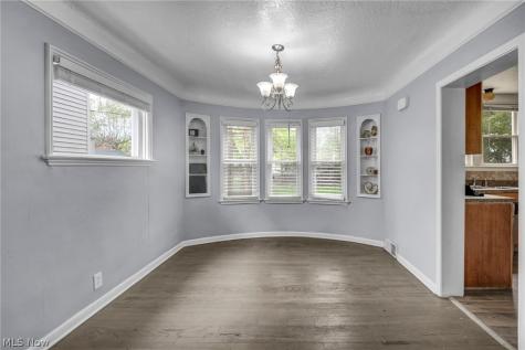 21731 Maydale Avenue Euclid OH 44123